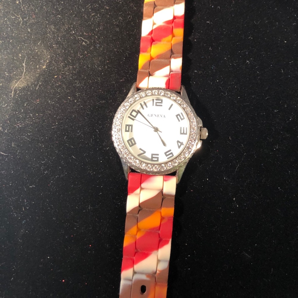 Watch - Picture 2 of 3